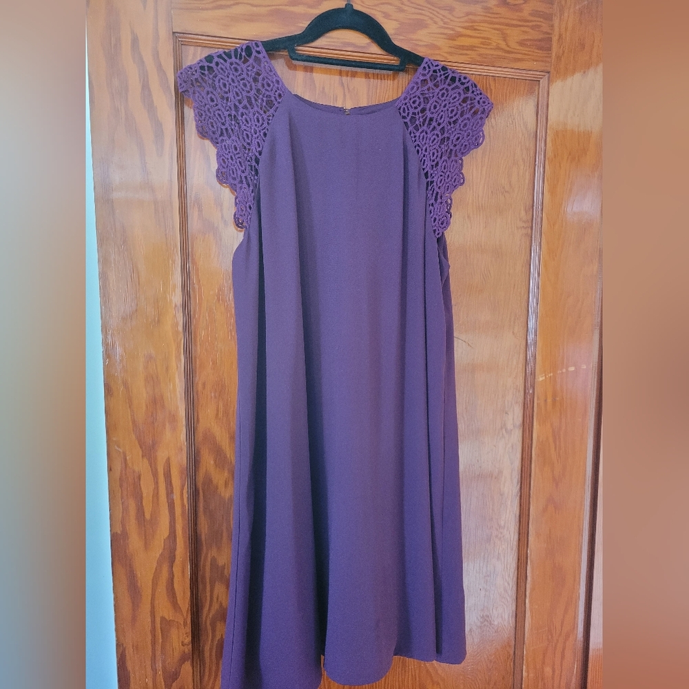 Kensie Elegant Purple Midi Dress with Crochet Sleeves